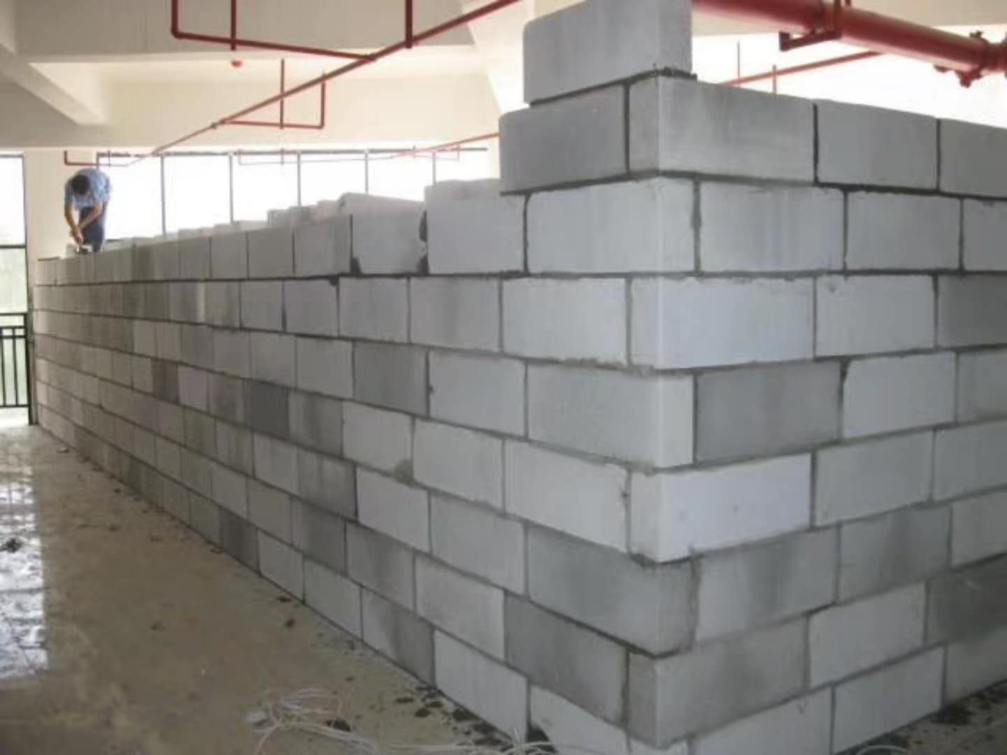 城固蒸压加气混凝土砌块承重墙静力和抗震性能的研究
